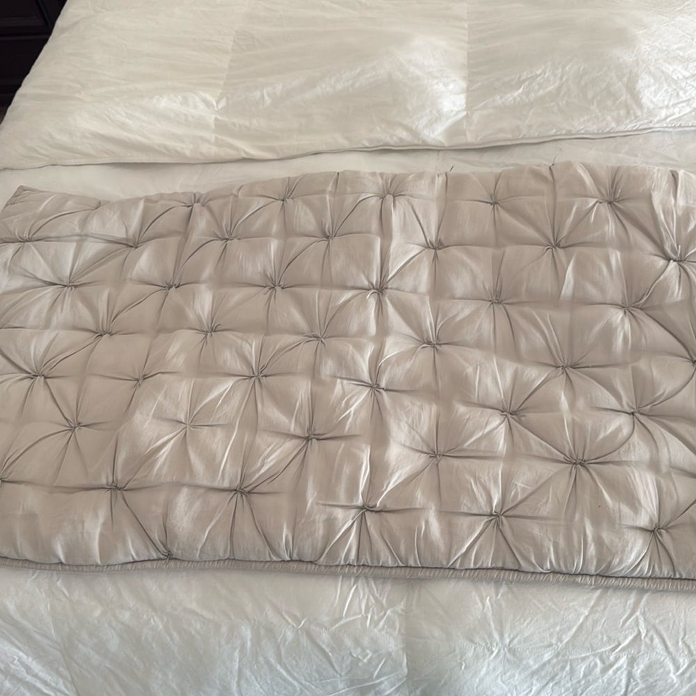 Pottery barn king size shams grey